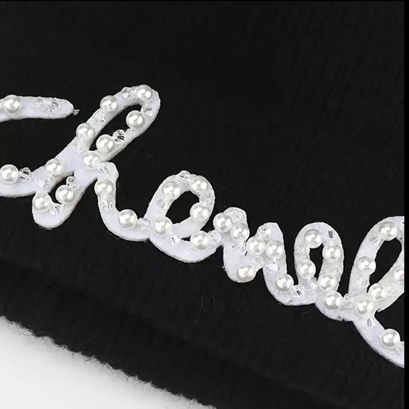 NEW! BLACK Script Pearl Beaded Letter Graphic Print Knit Beanie Hat Unisex - Picture 2 of 7